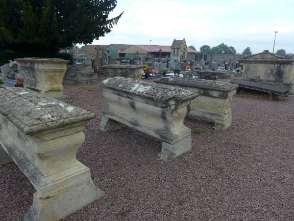 Tombes de Cagny