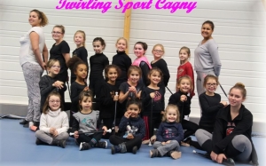 Twirling Sport Cagny